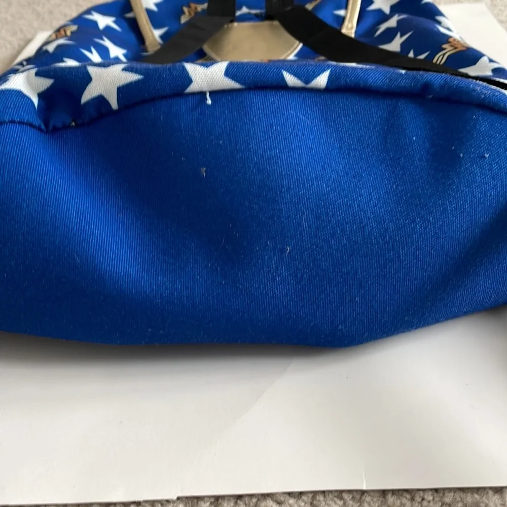 Wonder Woman Backpack - Picture 6 of 6